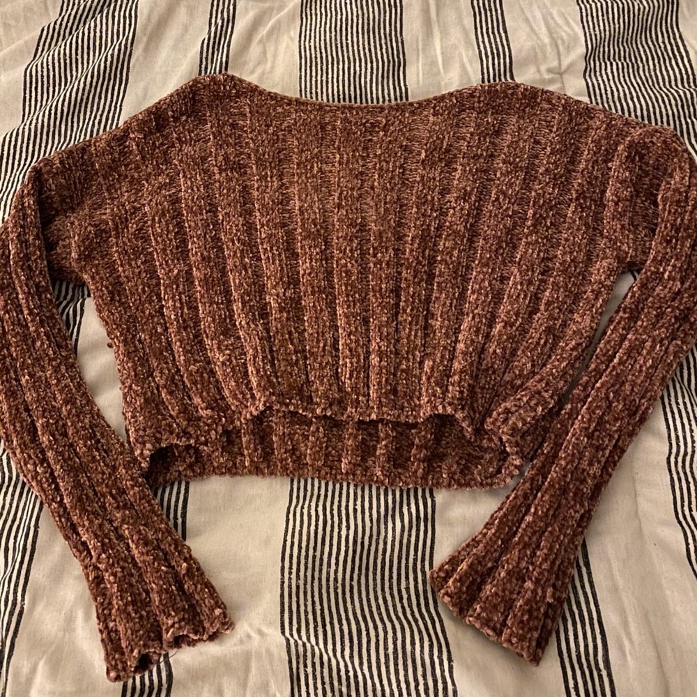 Super soft long sleeve crop top